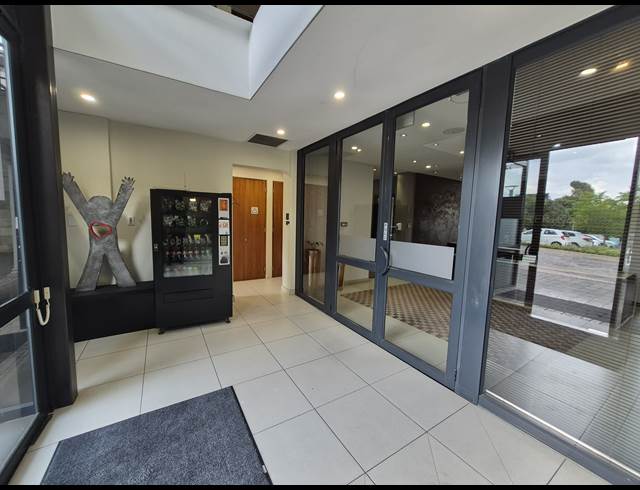 326M² OFFICE TO LET IN SANDTON CENTRAL