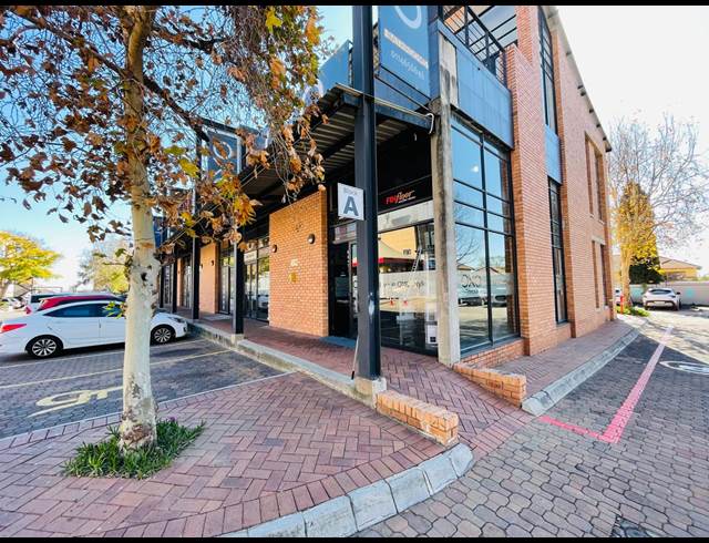 320M² RETAIL TO LET IN FOURWAYS