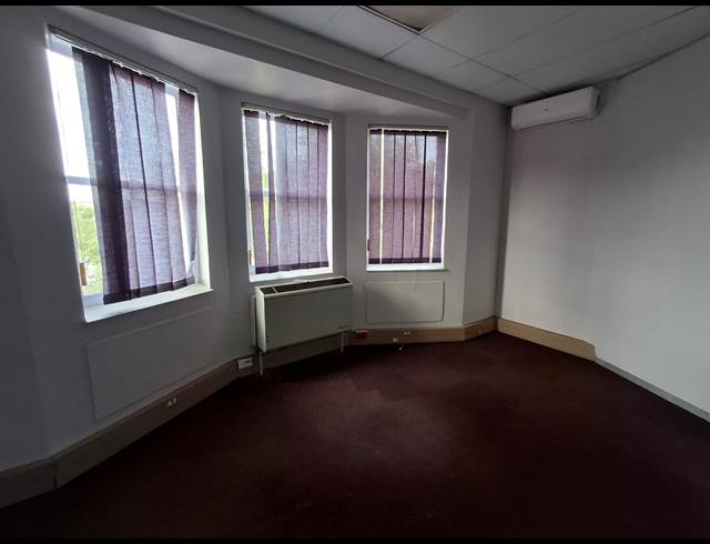 312M² OFFICE TO LET IN BEREA