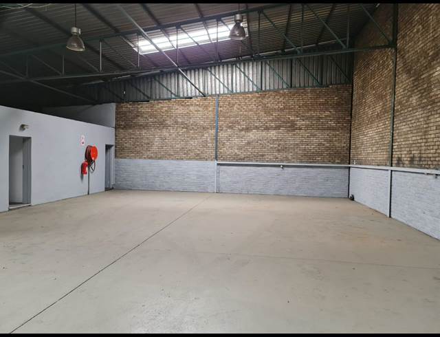 430M² WAREHOUSE TO LET IN WADEVILLE