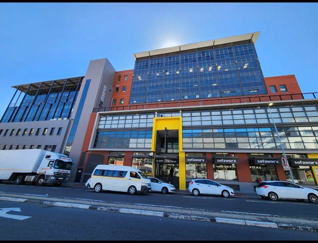 496M² RETAIL TO LET IN WOODSTOCK