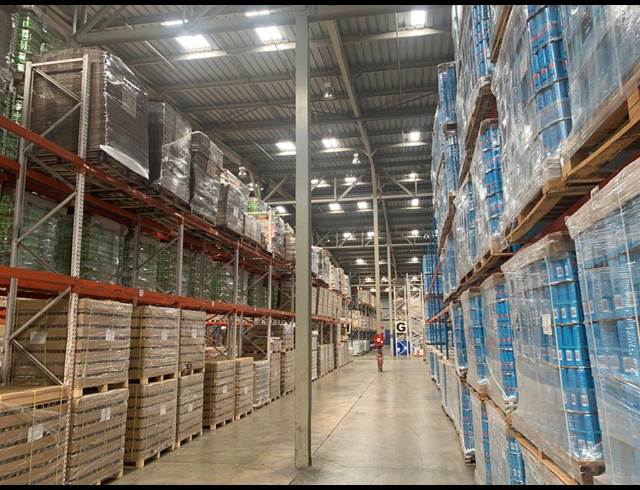 11,500M² WAREHOUSE TO LET IN HALFWAY HOUSE