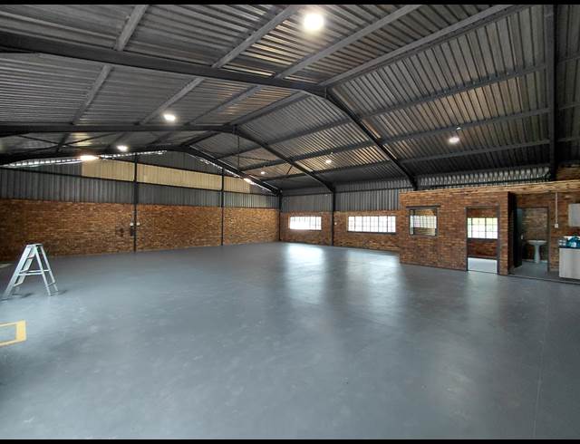 240M² WAREHOUSE TO LET IN BENONI AH