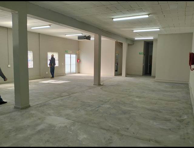 500M² BUILDING TO LET IN ROSENPARK