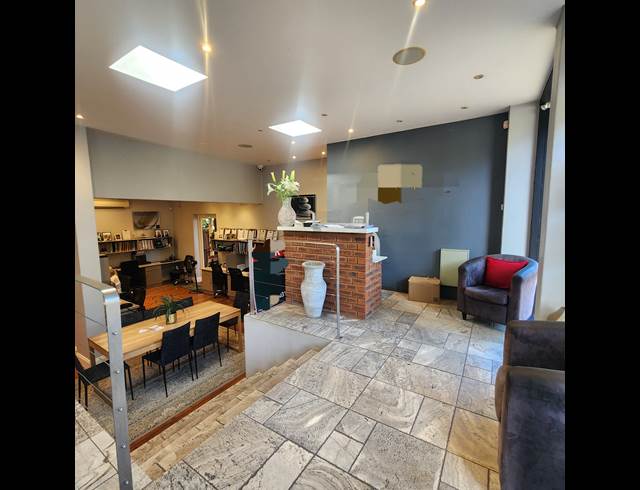 214M² OFFICE TO LET IN MORNINGSIDE
