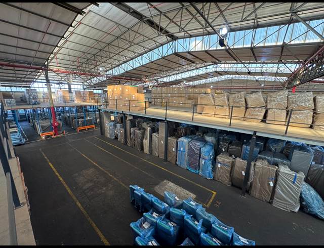 19,369M² WAREHOUSE TO LET IN STORMILL