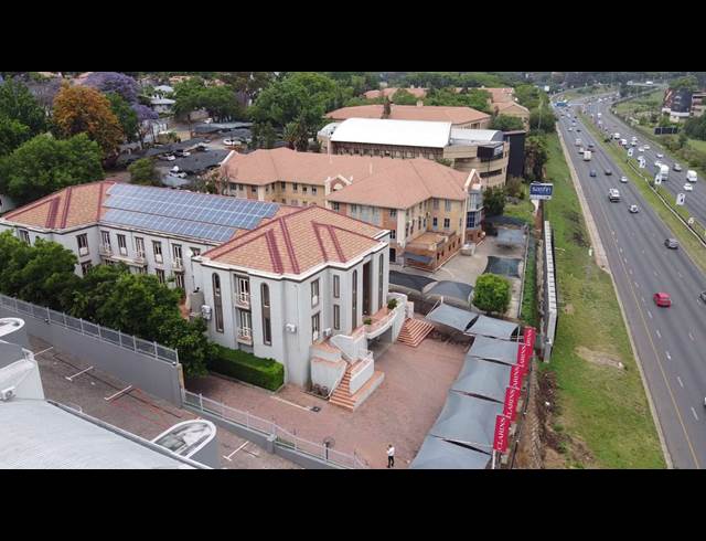1,442M² OFFICE TO LET IN WAVERLEY