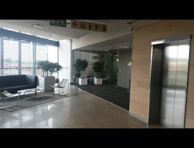300M² OFFICE TO LET IN CENTURION CENTRAL
