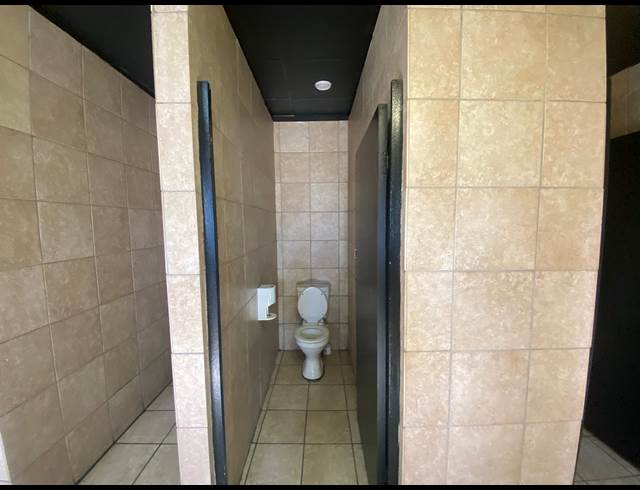 370M² RETAIL TO LET IN PARKLANDS