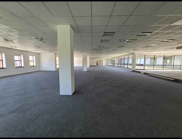 646M² OFFICE TO LET IN SANDTON CENTRAL