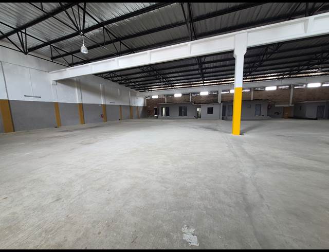 1,200M² WAREHOUSE TO LET IN DENVER