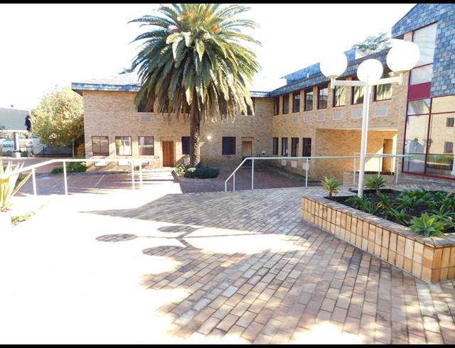560M² OFFICE TO LET IN RANDBURG CENTRAL
