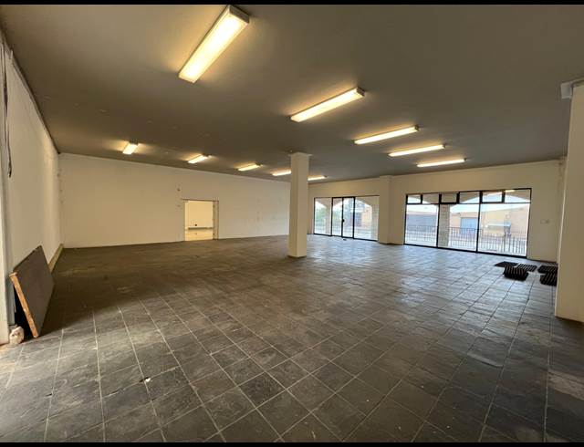 2,617M² WAREHOUSE TO LET IN STRIJDOMPARK