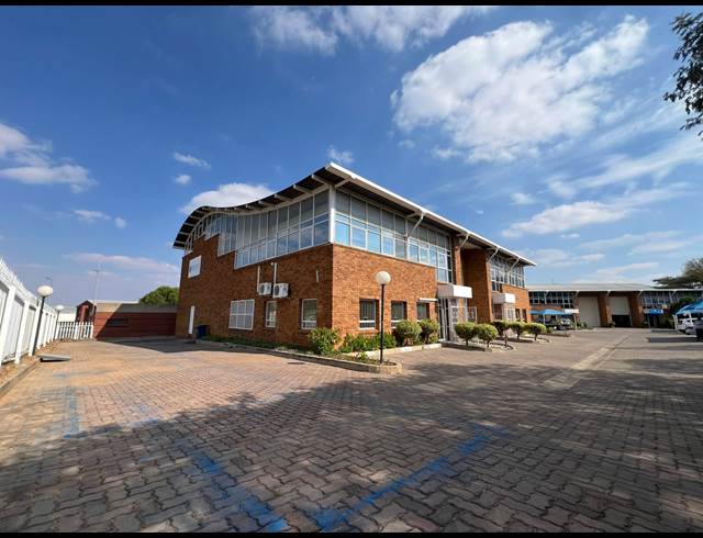 799M² WAREHOUSE TO LET IN RANDJESPARK