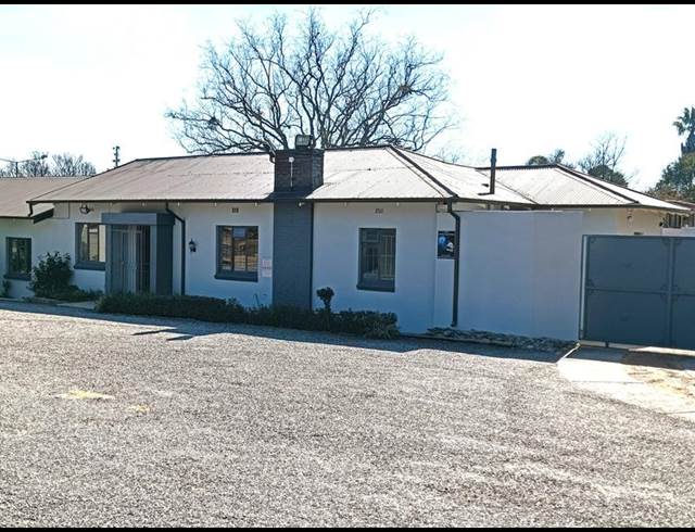 BUSINESS PROPERTY TO RENT IN KENMARE