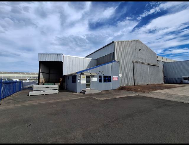 2,563M² WAREHOUSE TO LET IN WOODBROOK