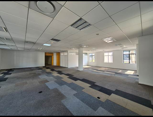 359M² OFFICE TO LET IN ILLOVO