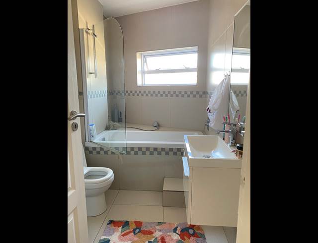 2 bed property to rent in RONDEBOSCH