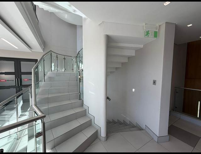 684M² OFFICE TO LET IN TYGER VALLEY