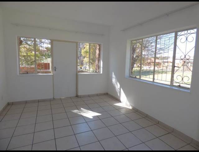 1 BEDROOM PROPERTY TO RENT IN ROSETTENVILLE