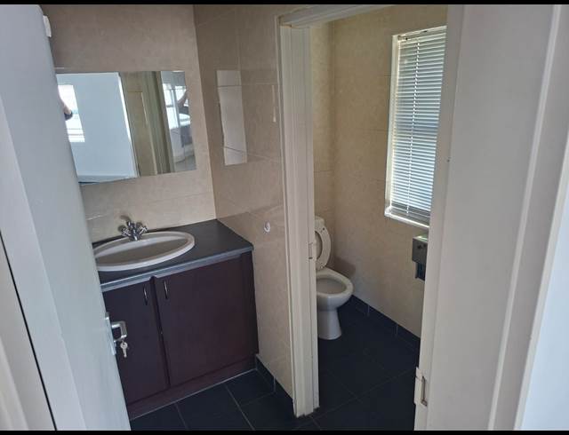 143M² OFFICE TO LET IN SONHEUWEL