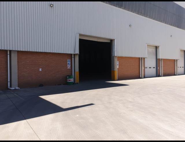 11,245M² WAREHOUSE TO LET IN ISANDO