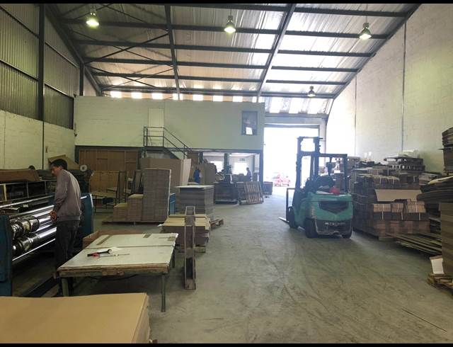 560M² WAREHOUSE TO LET IN EPPING INDUSTRIAL