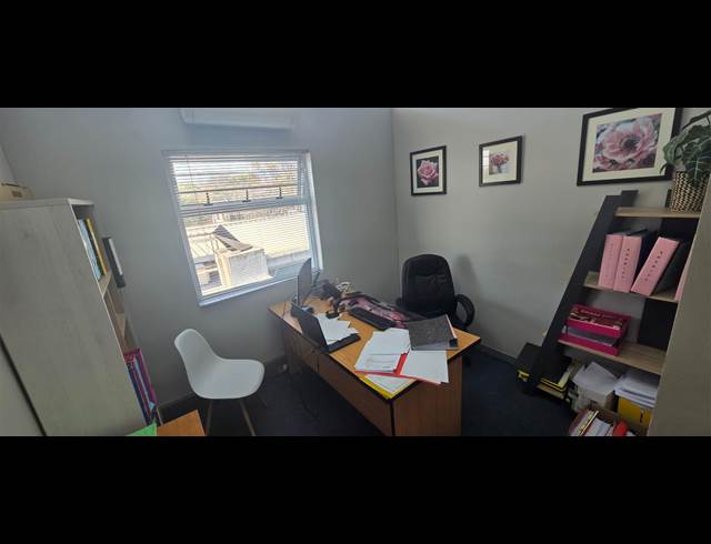 130M² OFFICE TO LET IN NELSPRUIT CENTRAL