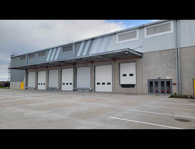 4,375M² WAREHOUSE TO LET IN BLACKHEATH INDUSTRIAL