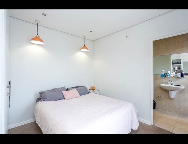 1 BEDROOM APARTMENT RENTED IN WYNBERG UPPER