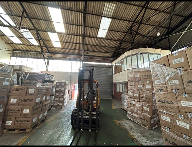 1,240M² WAREHOUSE TO LET IN PAROW INDUSTRIAL