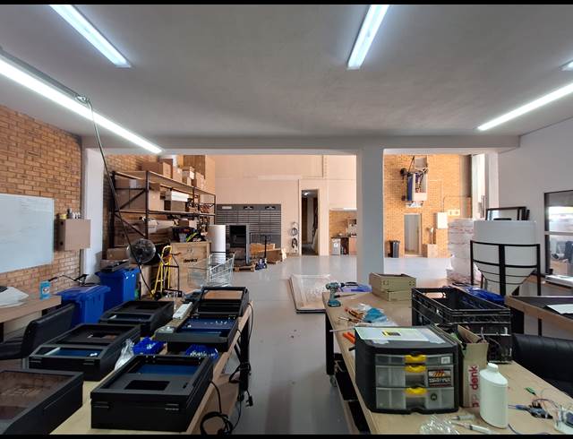 377M² WAREHOUSE TO LET IN LANSERIA