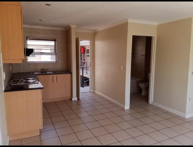 2 BEDROOM PROPERTY TO RENT IN DURBANVILLE CENTRAL