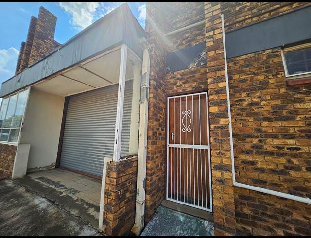 200M² WAREHOUSE TO LET IN ROSSLYN