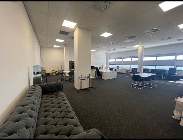 160M² OFFICE TO LET IN ILLOVO