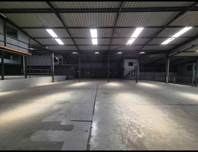 1,200M² WAREHOUSE TO LET IN WADEVILLE