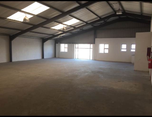 500M² WAREHOUSE TO LET IN EPPING INDUSTRIAL