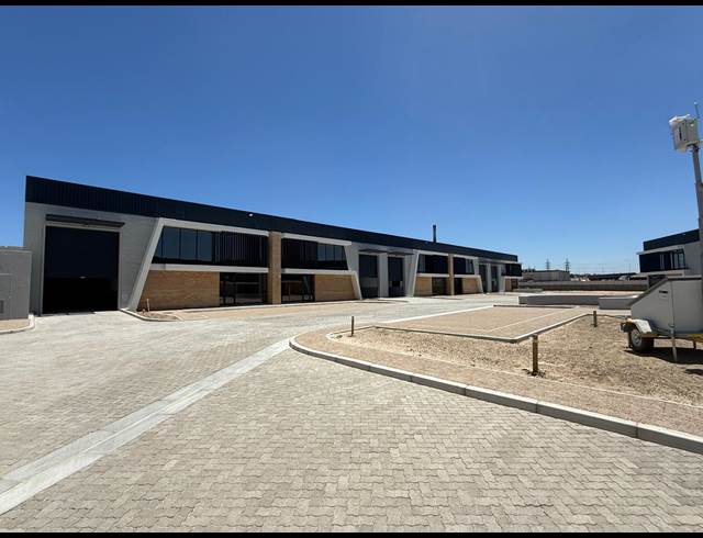 565M² WAREHOUSE TO LET IN STIKLAND INDUSTRIAL