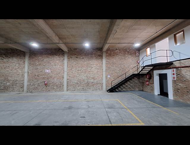 310M² WAREHOUSE TO LET IN LASER PARK