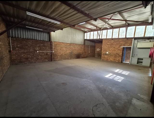 147M² WAREHOUSE TO LET IN WADEVILLE