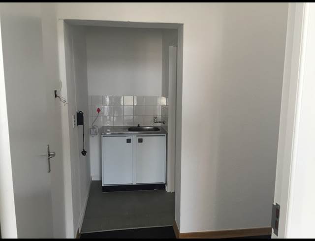125M² RETAIL TO LET IN RIVERSIDE INDUSTRIAL PARK