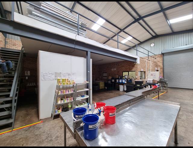 278M² WAREHOUSE TO LET IN CROWN