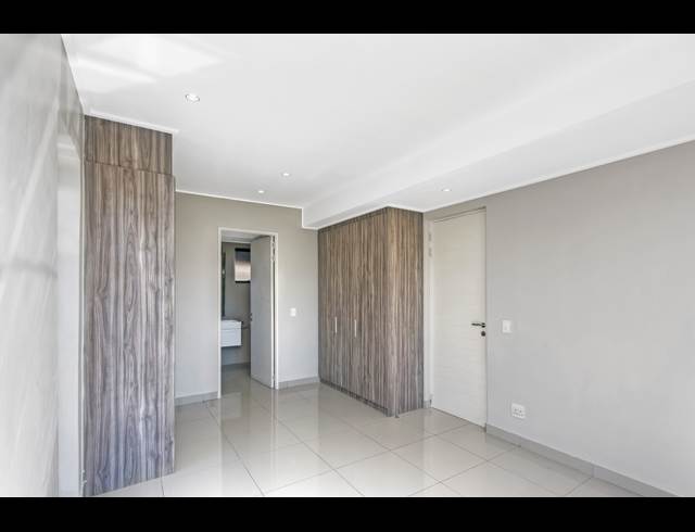 2 BEDROOM APARTMENT TO LET IN SANDTON CENTRAL