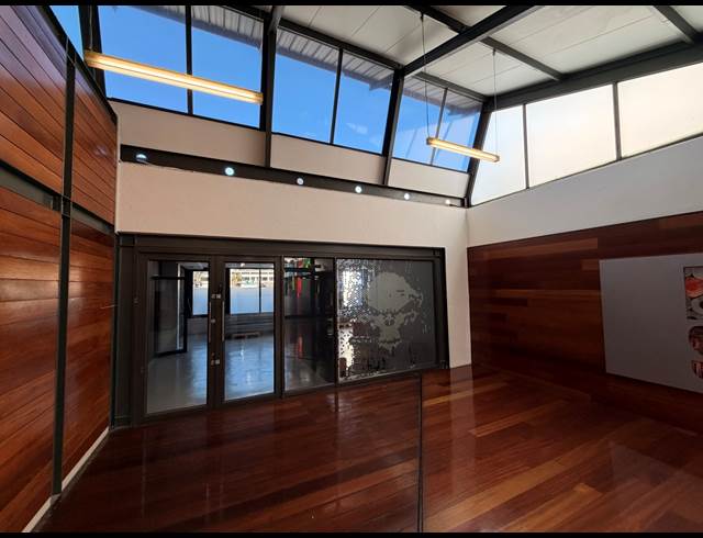 388M² OFFICE TO LET IN GARDENS