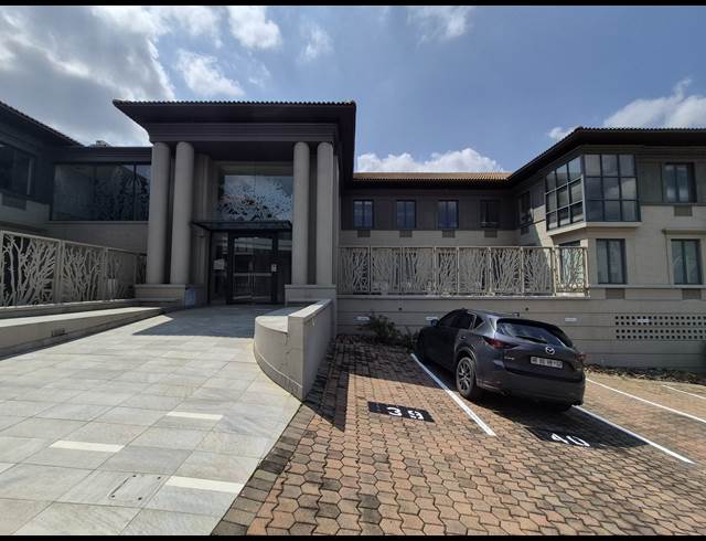 556M² OFFICE TO LET IN SANDTON CENTRAL