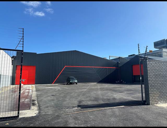 7,194M² WAREHOUSE TO LET IN EPPING INDUSTRIAL
