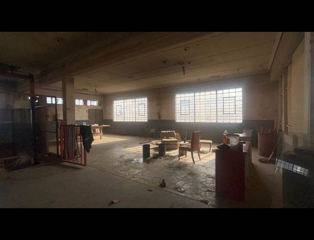 1,680M² WAREHOUSE TO LET IN BOOYSENS