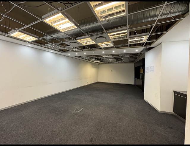 657M² OFFICE TO LET IN CAPE TOWN CITY CENTRE