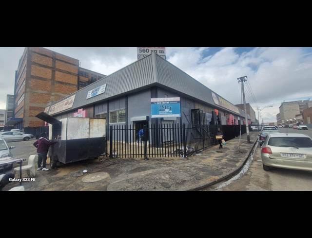130M² WAREHOUSE TO LET IN NEW CENTRE