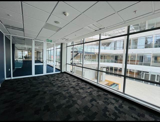 4,435M² OFFICE TO LET IN WATERFALL